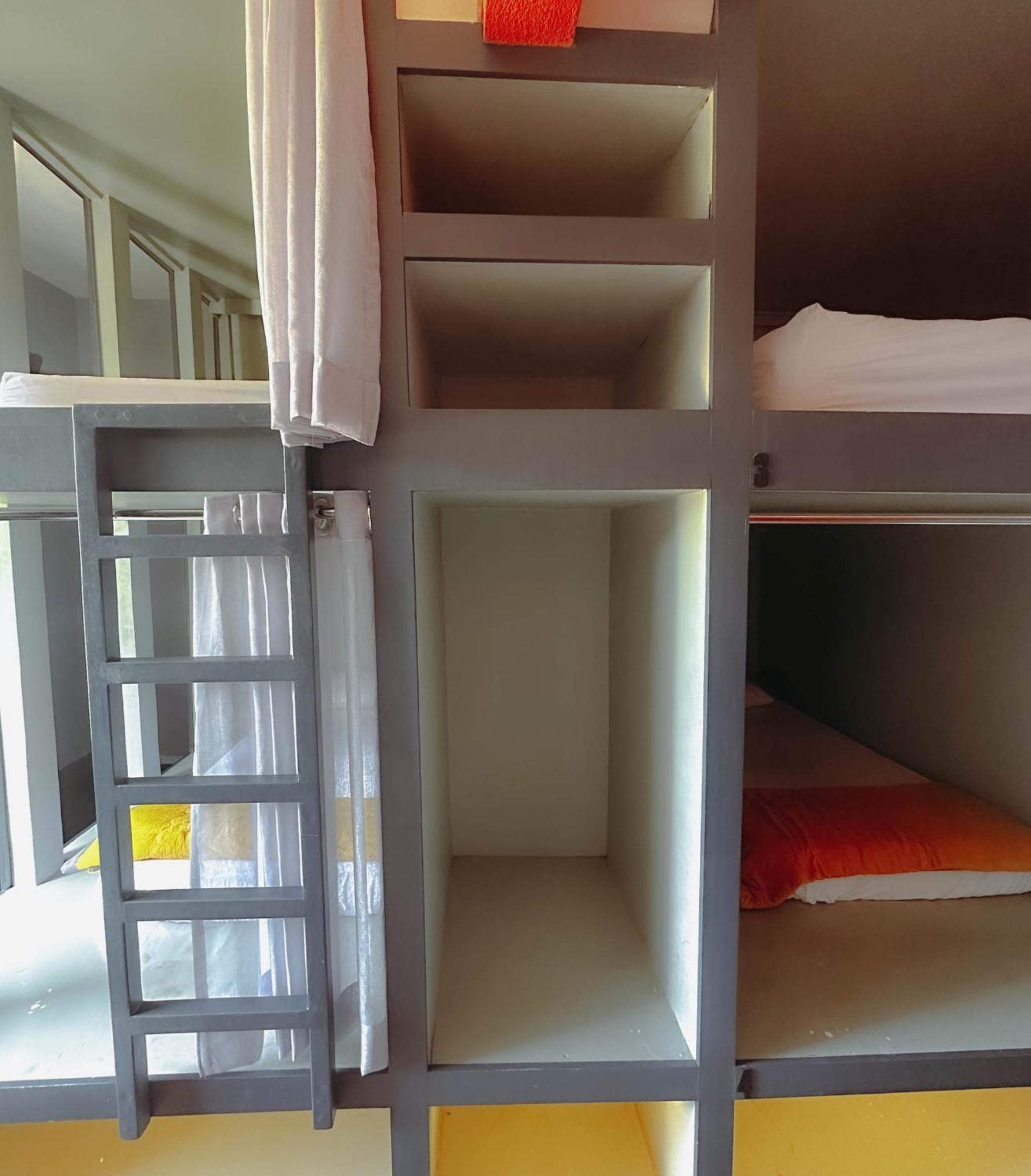 Arch Dormitorio Cenang Pantai Cenang  Exterior photo
